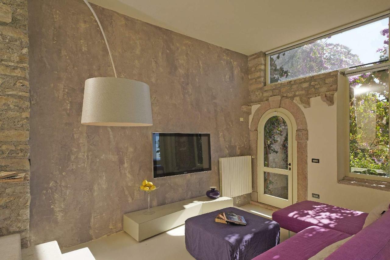 Villa Rachele: stunning luxury villa in centre Gargnano with private pool&breathtaking views Esterno foto