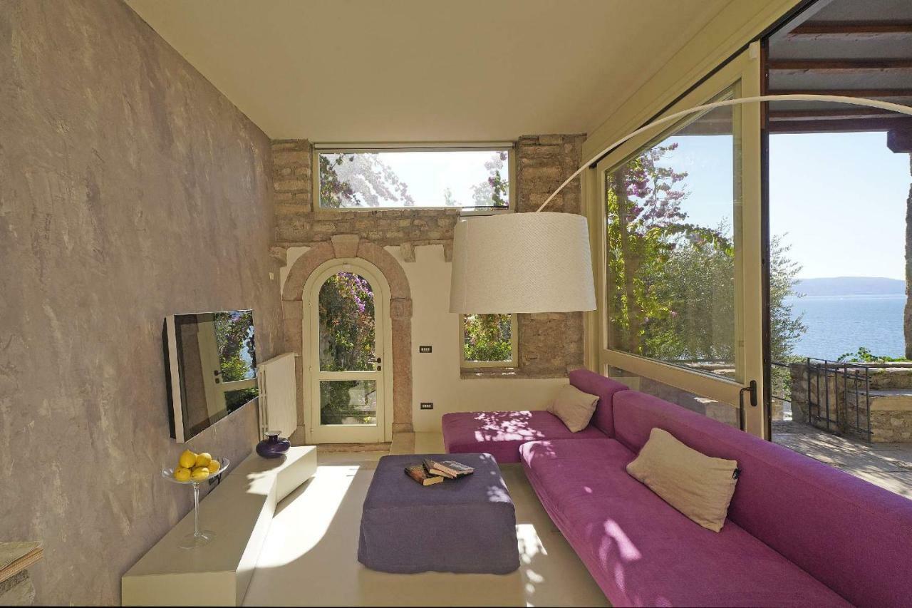 Villa Rachele: stunning luxury villa in centre Gargnano with private pool&breathtaking views Esterno foto